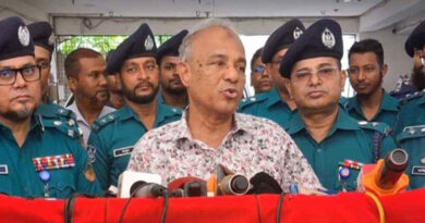 মামলা বাণিজ্যে জড়ালে কোন পুলিশ বা প্রশাসনকে ছাড় নয় : স্বরাষ্ট্র উপদেষ্টা মামলা বাণিজ্যে জড়ালে কোন পুলিশ বা প্রশাসনকে ছাড় নয় : স্বরাষ্ট্র উপদেষ্টা