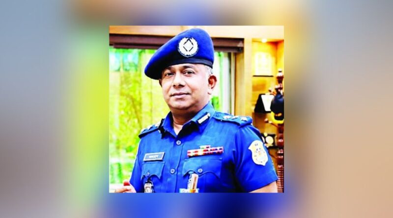 এসপি আপেলের ডেরায় ১৫ তরুণীর নিয়মিত যাতায়াত