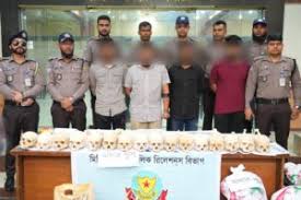 ঢাকায় ৪৭টি মাথার খুলি ও হাড়-কঙ্কালসহ ডেন্টালের শিক্ষার্থীসহ গ্রেফতার ৪