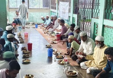 সাংবাদিক নাঈমের পিতার রুহের মাগফেরাত কামনায় ইফতার ও দোয়া মাহফিল