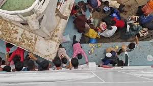 দুর্ঘটনার দায়ে দুটি লঞ্চের রুট পারমিট বাতিল