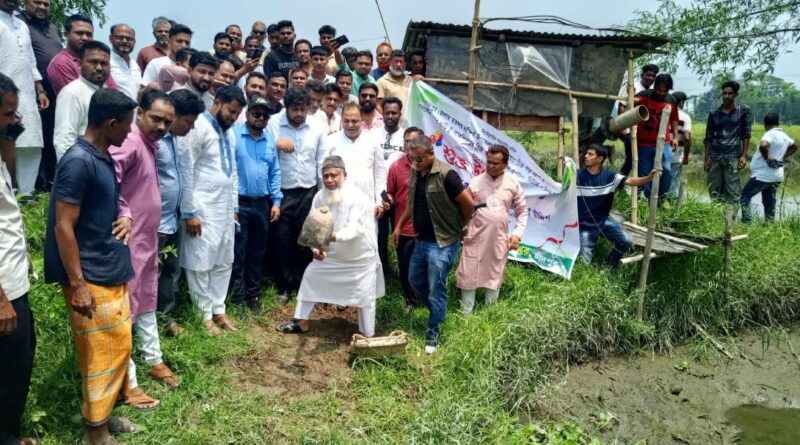 মতলবে খাল পুনঃখননের উদ্ধোধন করলেন ড.জালাল উদ্দিন এমপি