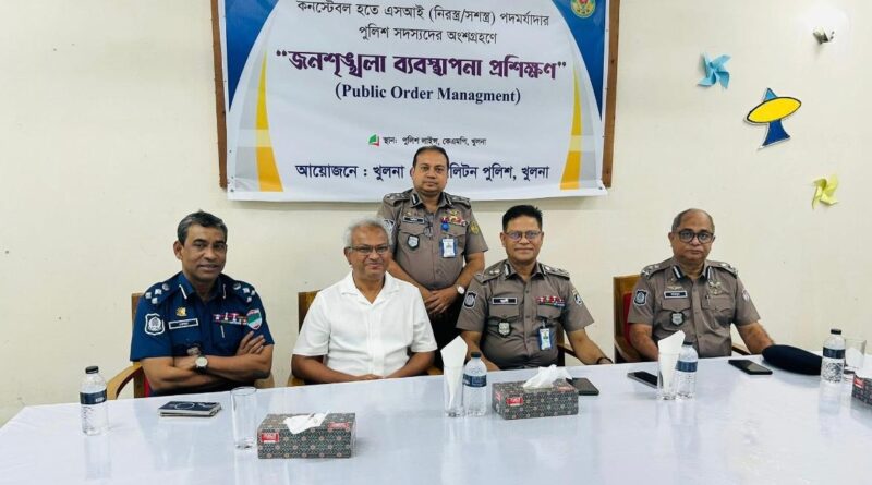 পুলিশের মহাপরিদর্শকের (আইজিপি) সঙ্গে কুয়েট ভিসির সৌজন্য সাক্ষাৎ।