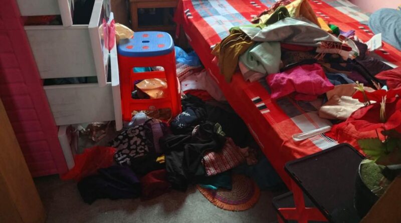 চোর আতঙ্কে মতলব পৌরবাসী,দিনে দুপুরে ৫ বাসায় চোরের হানা