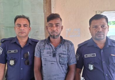 সন্ত্রাসী বাহিনী বি-কোম্পানি গ্রুপের অন্যতম সহযোগী হায়দার বটিয়াঘাটায় গ্রেফতার