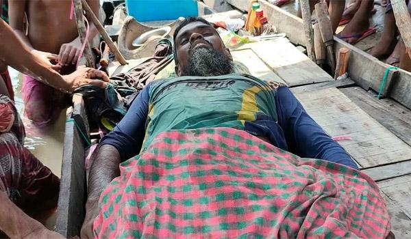 সুন্দরবনে বনরক্ষীদের গুলিতে জেলে নিহতের অভিযোগ কাঁকড়া আহরণে গিয়ে প্রাণ গেল বনজীবী আমিনুরের, উত্তেজনা বনাঞ্চলজুড়ে