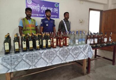 জামালপুরে ১১০ বোতল ভারতীয় মদ উদ্ধার জামালপুরে ১১০ বোতল ভারতীয় মদ উদ্ধার
