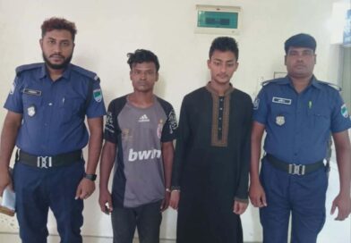 দেবহাটায় গাঁজাসহ ১জন ও পরোয়ানাভুক্ত অপর ১ আসামী আটক