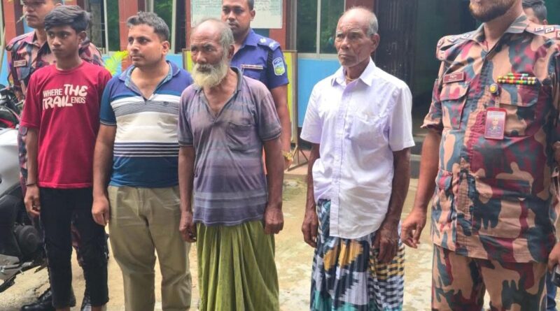 জামালপুরে সীমান্তে পুশইনের শিকার বৃদ্ধকে পরিবারের কাছে হস্তান্তর