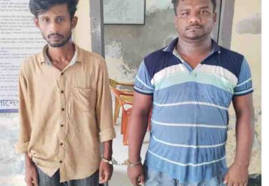 বটিয়াঘাটায় ৬১ পিস ইয়াবাসহ দুইজন আটক, মাদকের বিরুদ্ধে অভিযান অব্যাহত থাকবে: ওসি