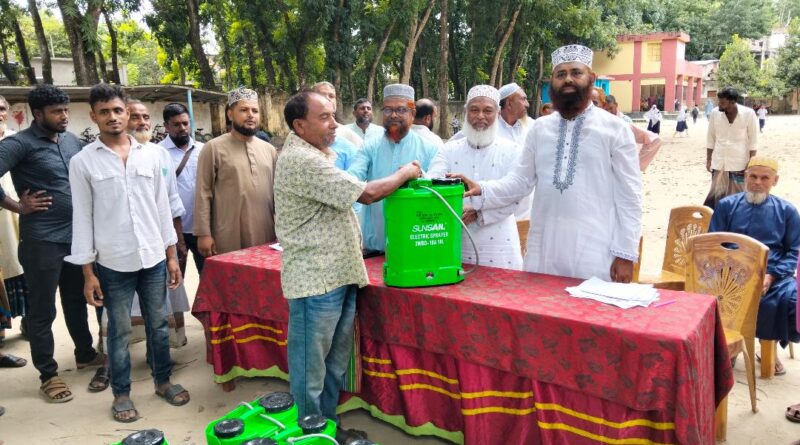 এমপি আলী আজমের উদ্যোগে ১৭ ইউনিয়নের কৃষকদের মাঝে ৯০টি স্প্রে মেশিন বিতরণ