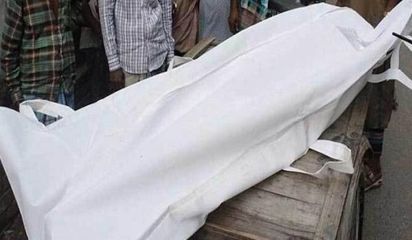 বাগেরহাটে মাছের ঘের থেকে প্রবাসী কিশোরী কন্যার মরদেহ উদ্ধার হত্যার অভিযোগ পরিবারের, ময়নাতদন্তের প্রতিবেদন ঘিরে অপেক্ষা