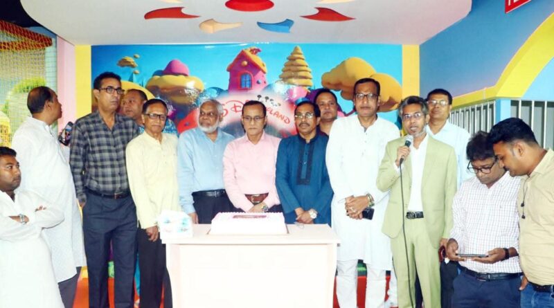পাবনায় প্রথমবারের মত চালু হলো শিশুদের সফট ইনডোর প্লে-গ্রাউন্ড ‘পিএস ডিজনিল্যান্ডে প্লে-গ্রাউন্ড’ পাবনায় প্রথমবারের মত চালু হলো শিশুদের সফট ইনডোর প্লে-গ্রাউন্ড ‘পিএস ডিজনিল্যান্ডে প্লে-গ্রাউন্ড’