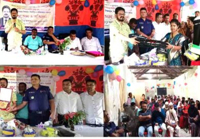 বটিয়াঘাটা থানা হেড কোয়ার্টার্স বালিকা বিদ্যালয় পরিদর্শনে এমপি আমীর এজাজ খান