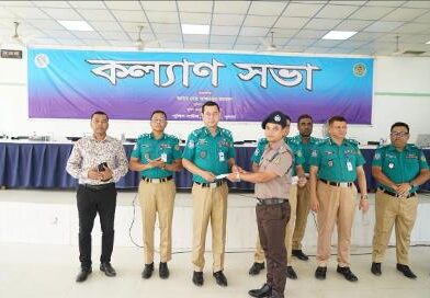 কেএমপি’তে মাস্টার প্যারেড, কল্যাণ সভা ও মাসিক অপরাধ পর্যালোচনা সভা অনুষ্ঠিতঃ