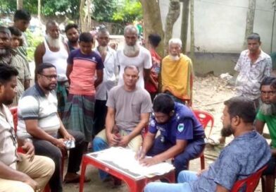 বাগেরহাটে ভ্যানচালকের ঝুলন্ত মরদেহ উদ্ধার ভোরে ঘরের আড়ায় ঝুলছিল সুজন, মৃত্যুর কারণ নিয়ে ধোঁয়াশা