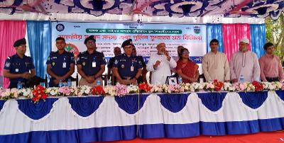 সাপাহারে মাদক ও সাইবার অপরাধ প্রতিরোধে শিক্ষার্থীদের নিয়ে সচেতনতামূলক সভা অনুষ্ঠিত