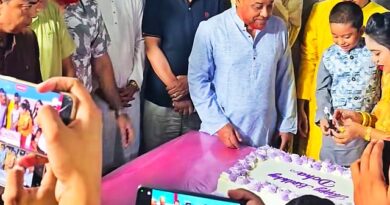 থানা চত্বরে ওসির ছেলের জন্মদিন উদ্যাপন, কেক কাটার ভিডিও ভাইরাল থানা চত্বরে ওসির ছেলের জন্মদিন উদ্যাপন, কেক কাটার ভিডিও ভাইরাল