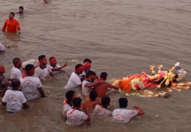 জামালপুরের ইসলামপুরে প্রতিমা বিসর্জনের মধ্য দিয়ে শেষ হলো দূর্গাপুজা জামালপুরের ইসলামপুরে প্রতিমা বিসর্জনের মধ্য দিয়ে শেষ হলো দূর্গাপুজা